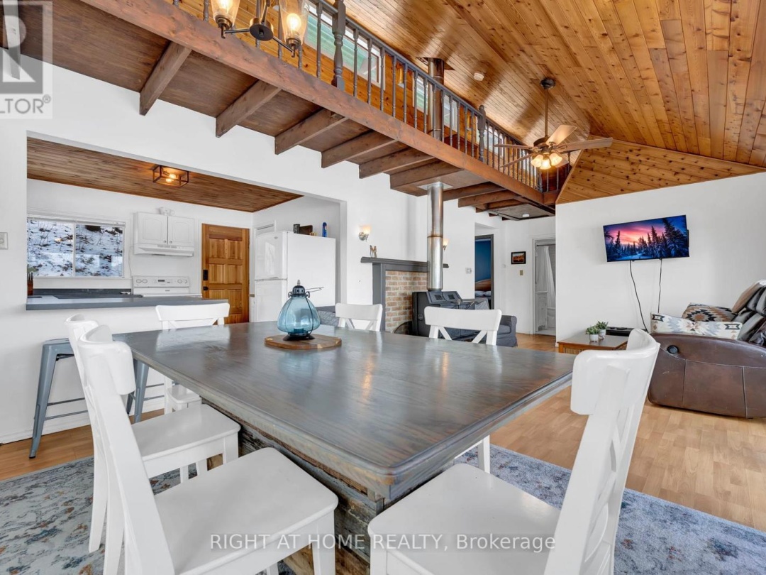 1220 PORTAGE LAKE ROAD, 