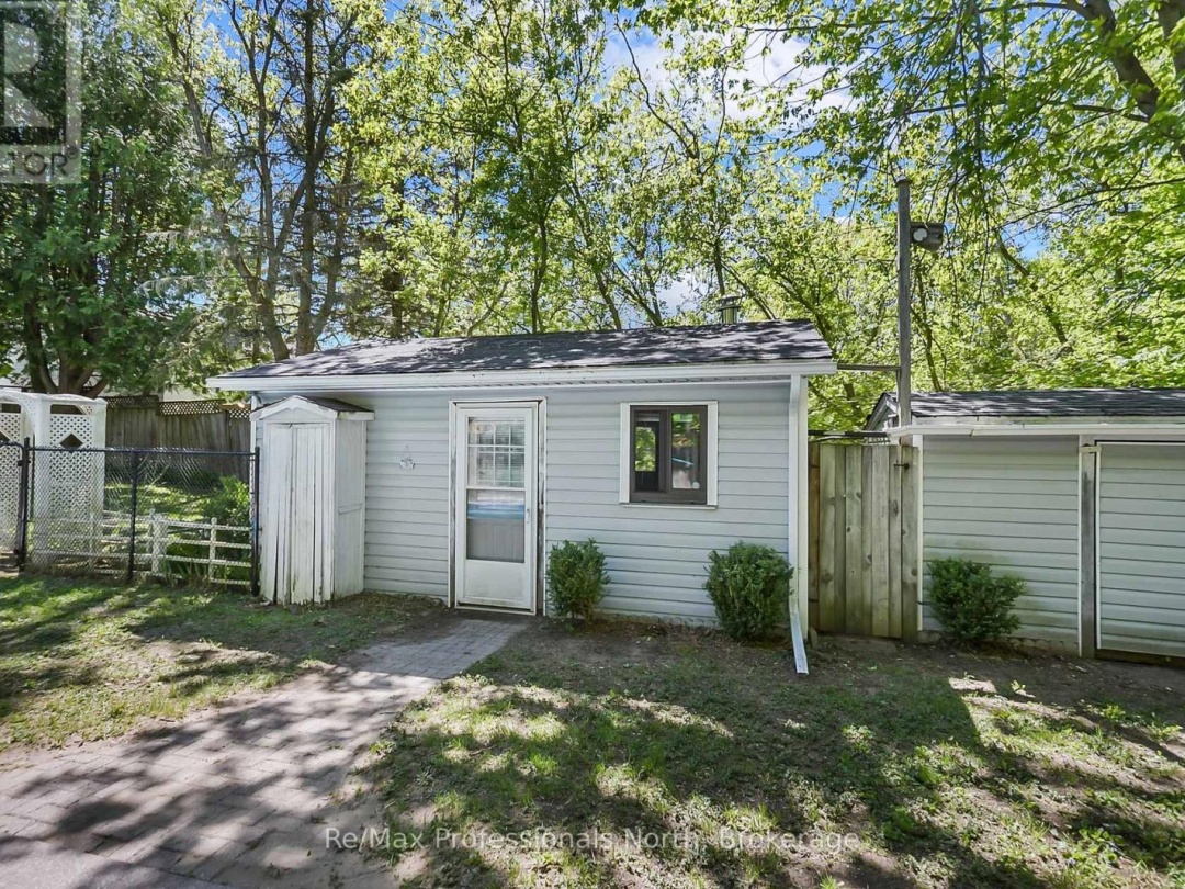 110 FRASER STREET, Gravenhurst (Muskoka (S))