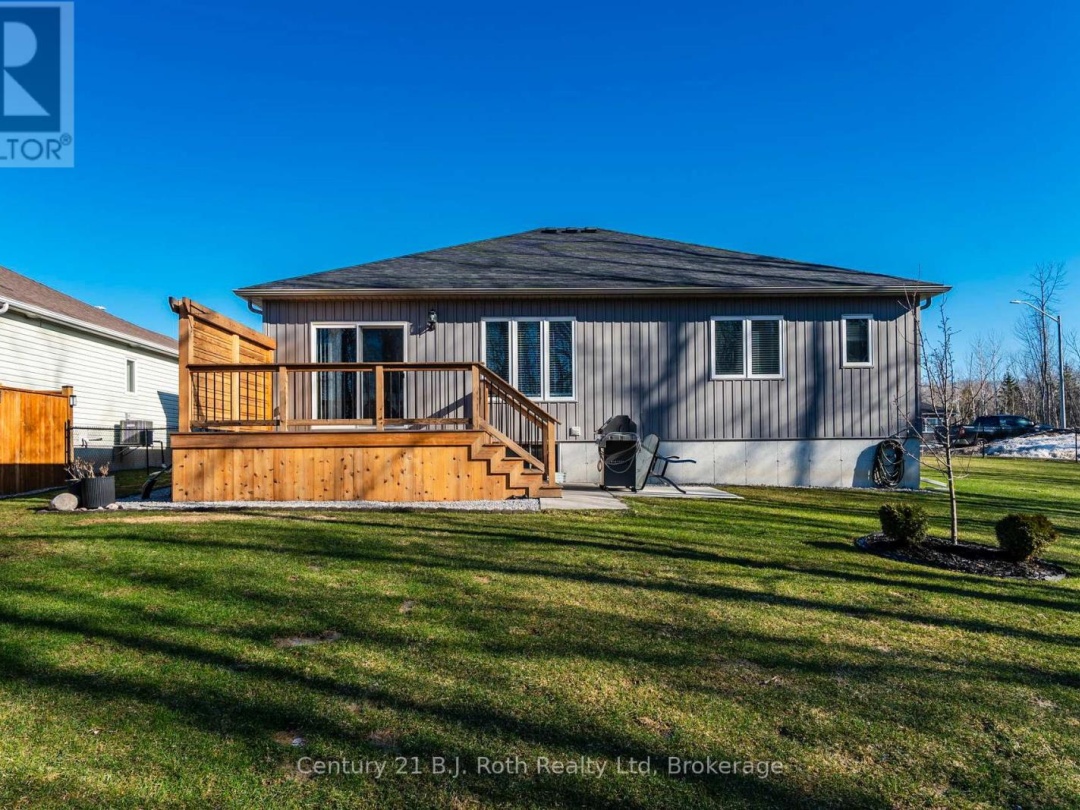 54 RALPH DALTON BOULEVARD, Tay (Victoria Harbour)
