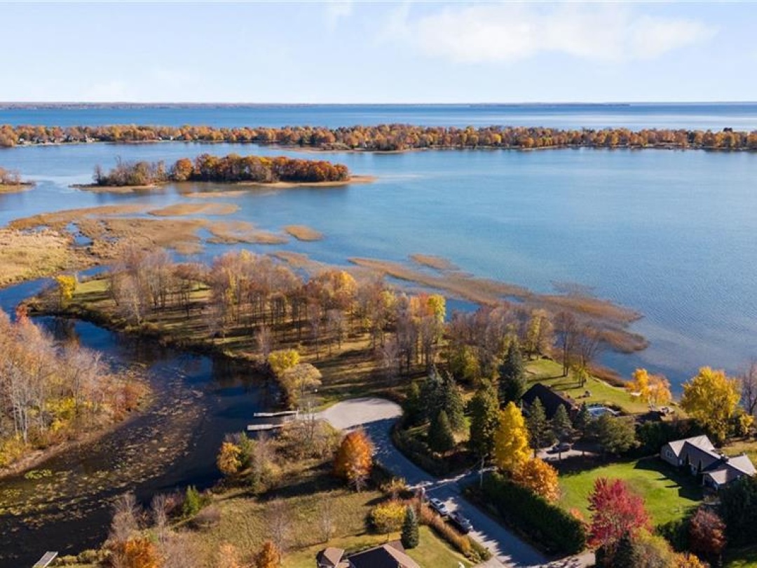 3772 Harry's Lane, Lake Simcoe