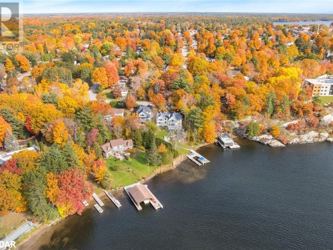 135 Abbey Lane Unit# 1, Lake Muskoka