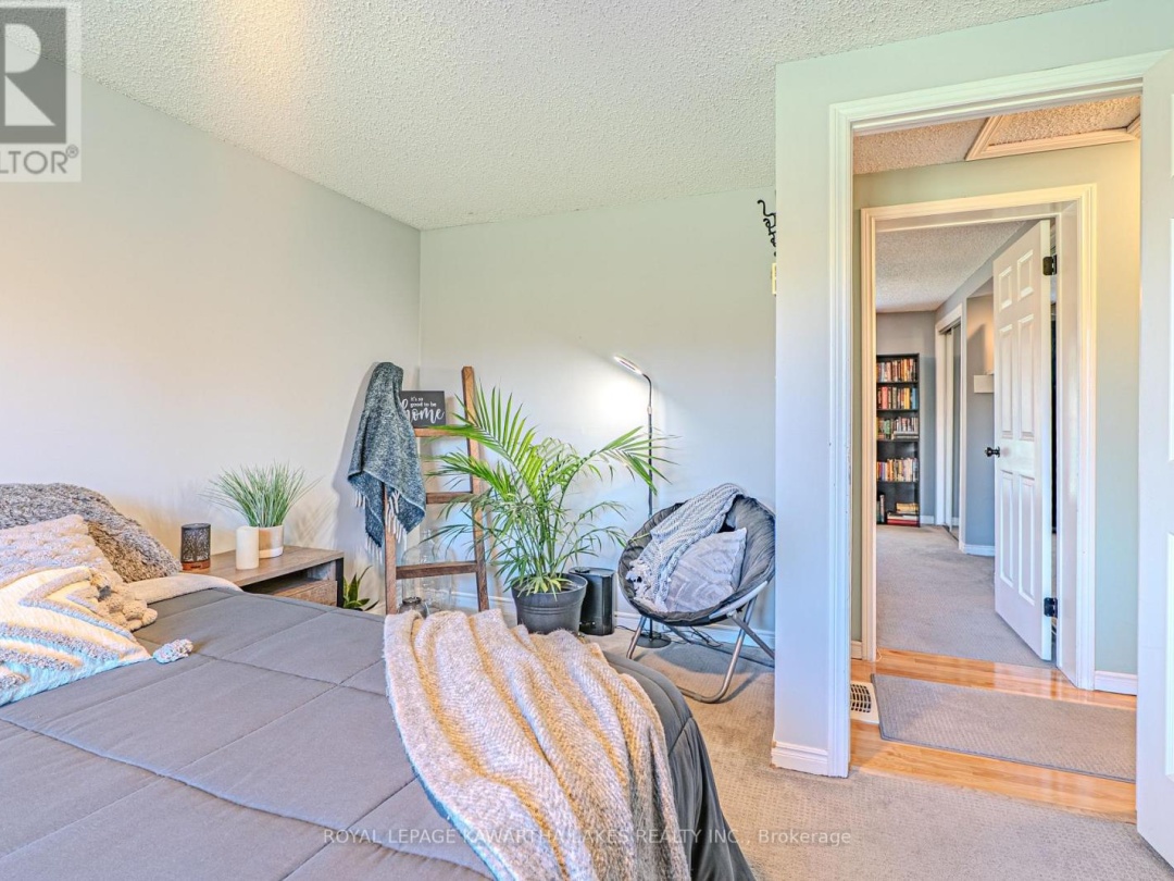 75 PRESCOTT ROAD, Kawartha Lakes (Bobcaygeon)