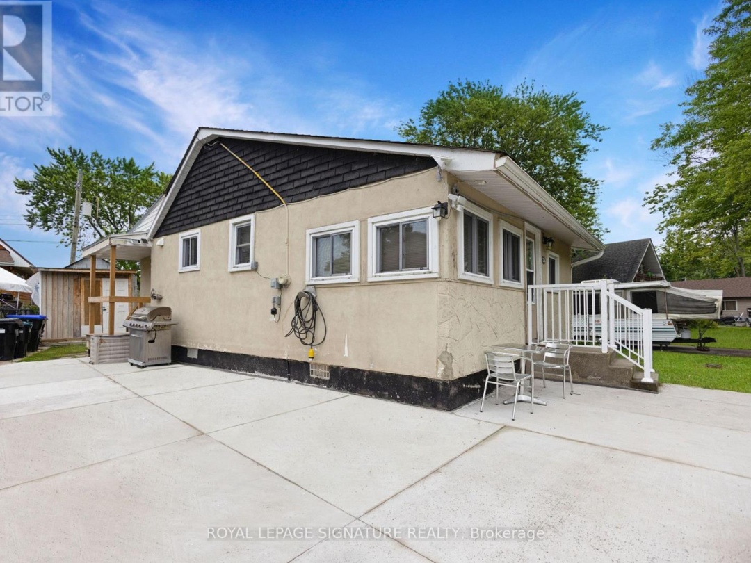 25 PLAYFAIR DRIVE, Sturgeon River