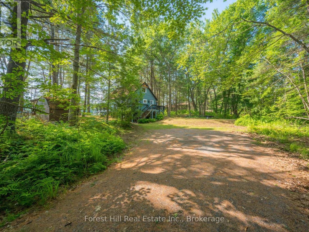 1099 BRACKEN TRAIL, Little Gull Lake
