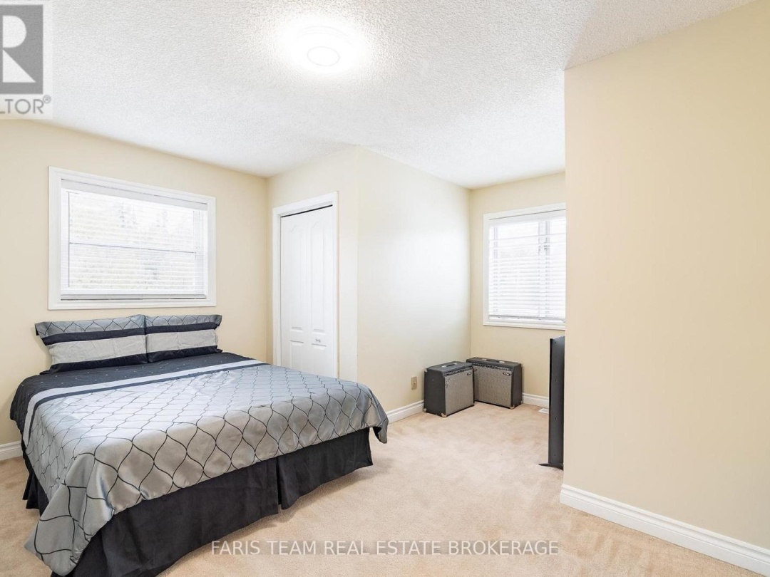 2104 NEWTON STREET, Tay
