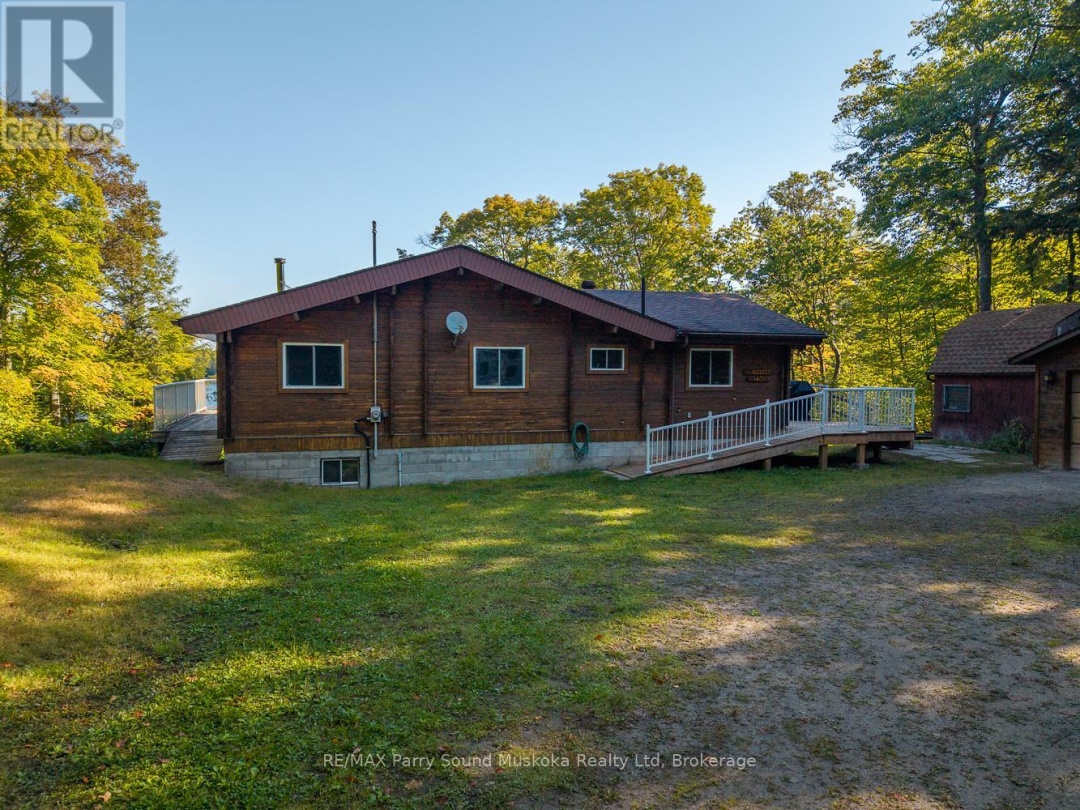30 OLD SIDS ROAD, Little Whitefish Lake