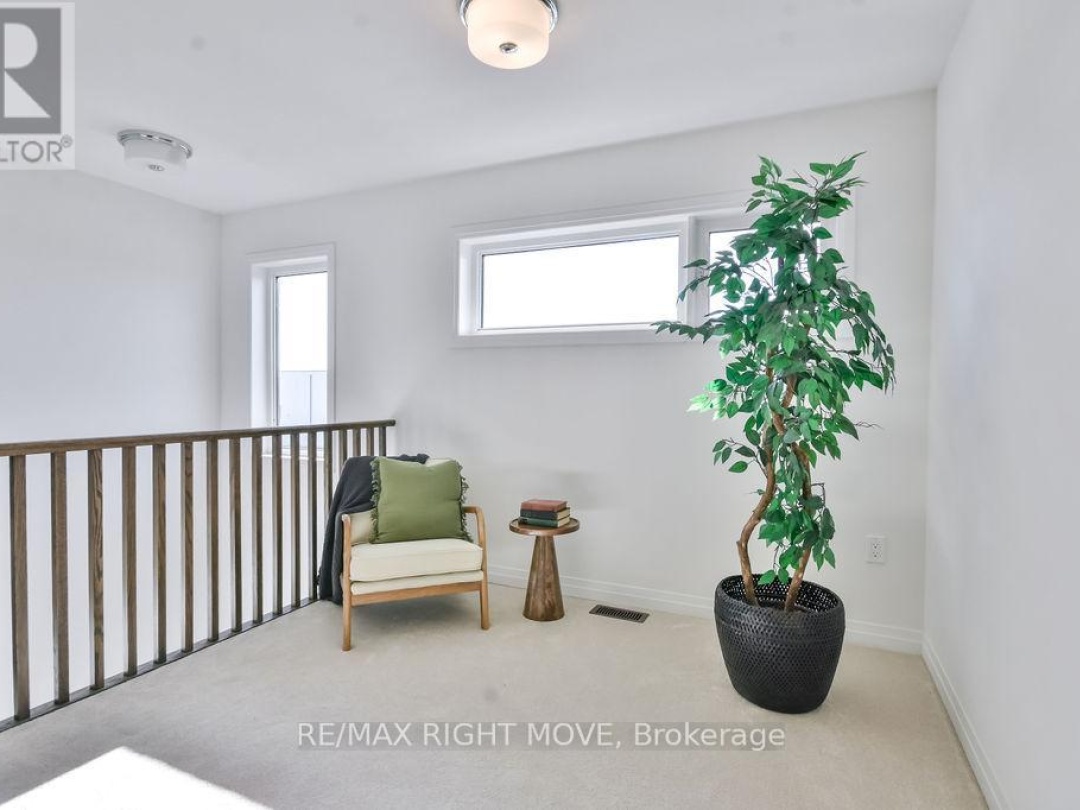 3721 QUAYSIDE DRIVE, Severn (West Shore)