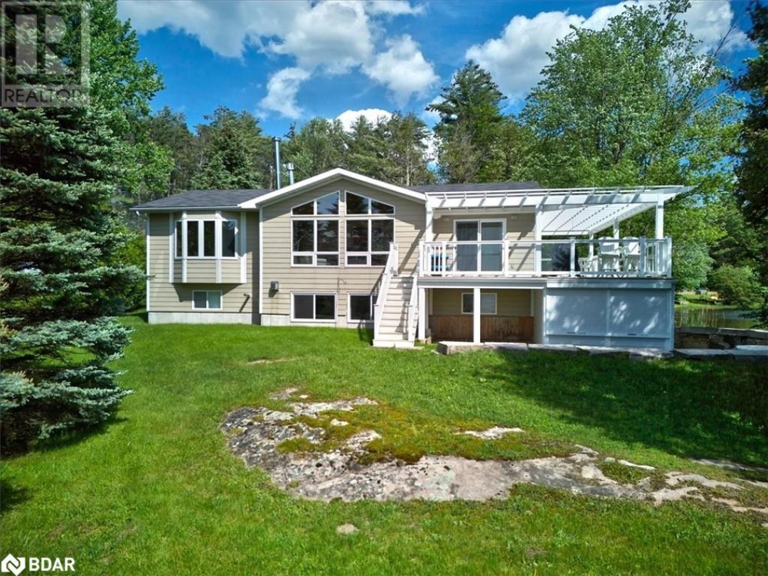 1139 River Lane, Sparrow Lake