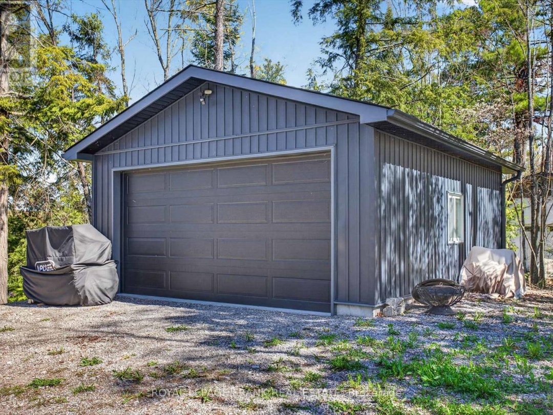 42 SUNSET COURT, Little Bald Lake