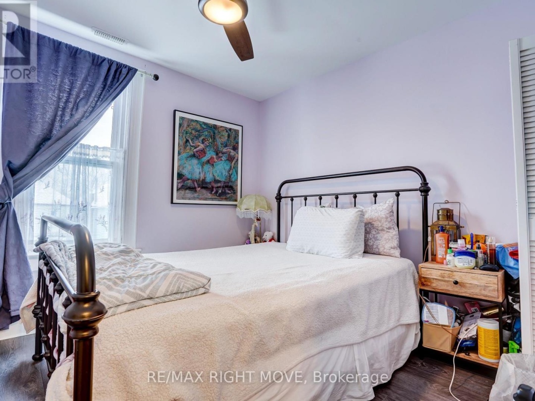 110 MARY STREET, Orillia