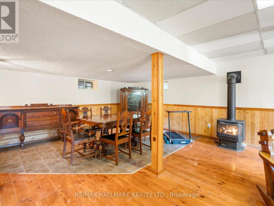25 LITTLE SILVER LAKE WAY, Little Silver Lake