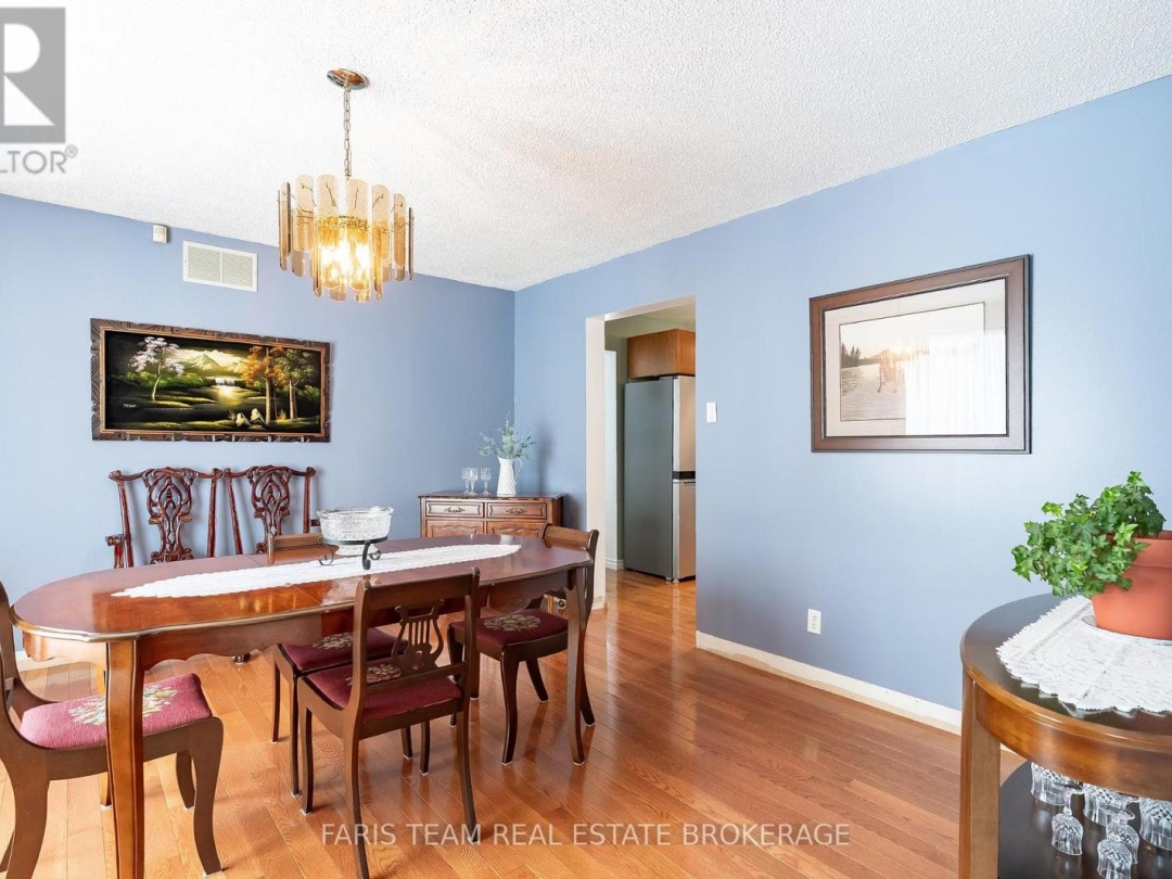 2104 NEWTON STREET, Tay