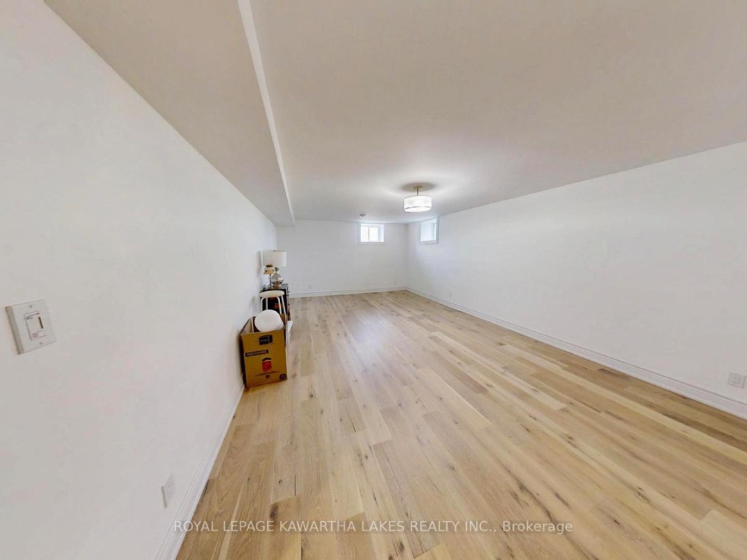 427 LINDEN VALLEY ROAD, 