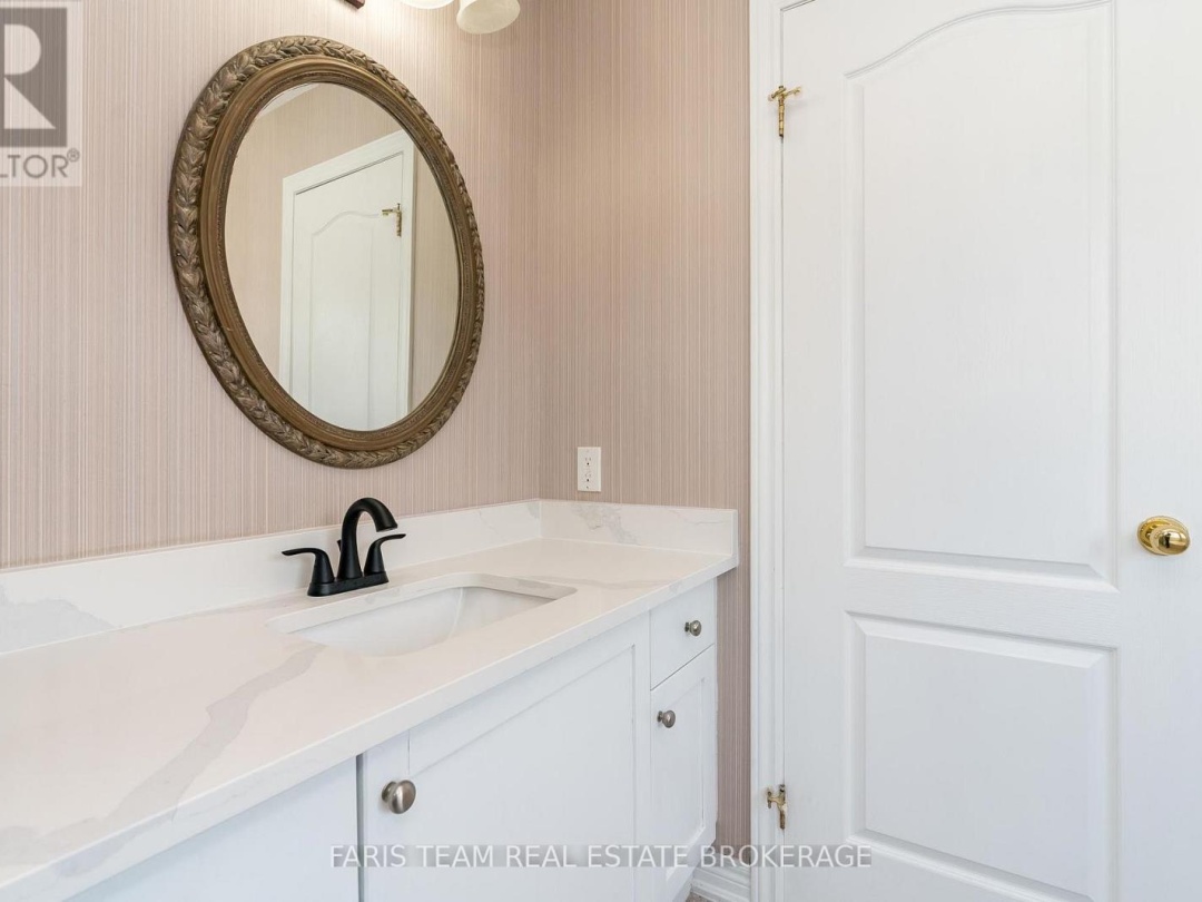 2 VANESSA DRIVE, Orillia