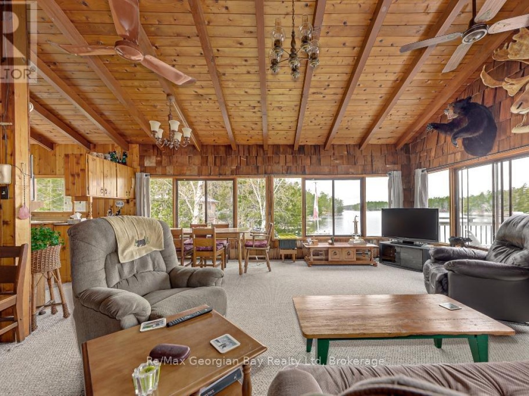 15SR405 SEVERN RIVER SHORE, Severn River