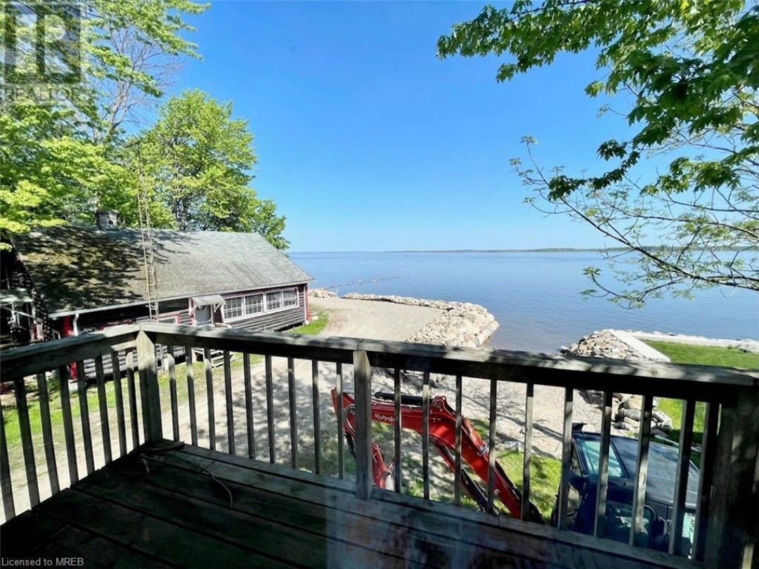 264 Robins Point Road, Georgian Bay