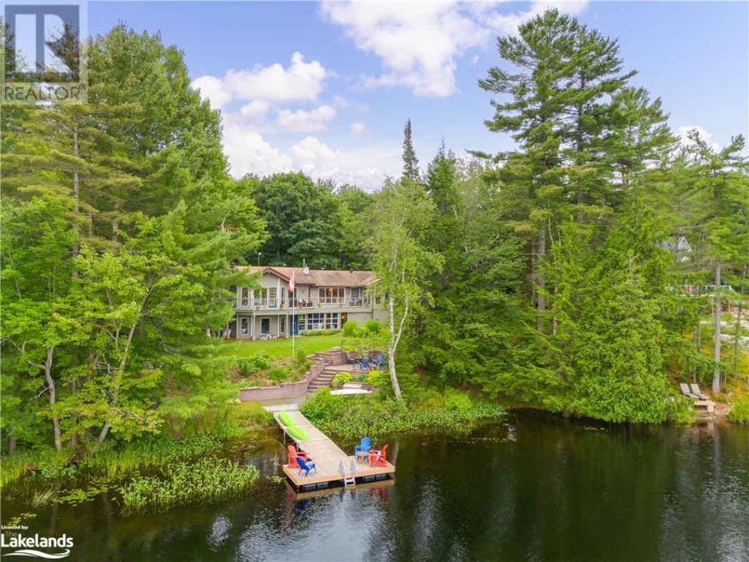 1073 Elzner Road, Reay Lake