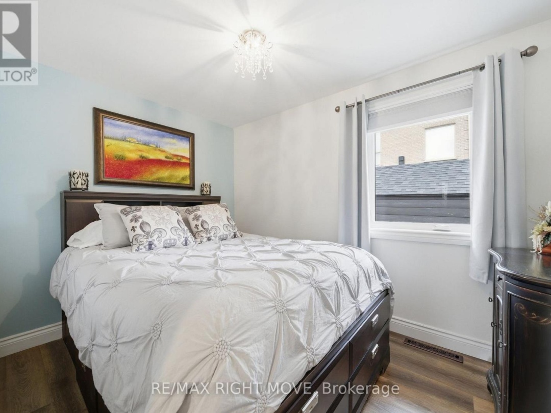 84 BRANT STREET W, Orillia