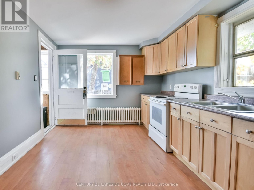 41 ALBERT STREET N, 