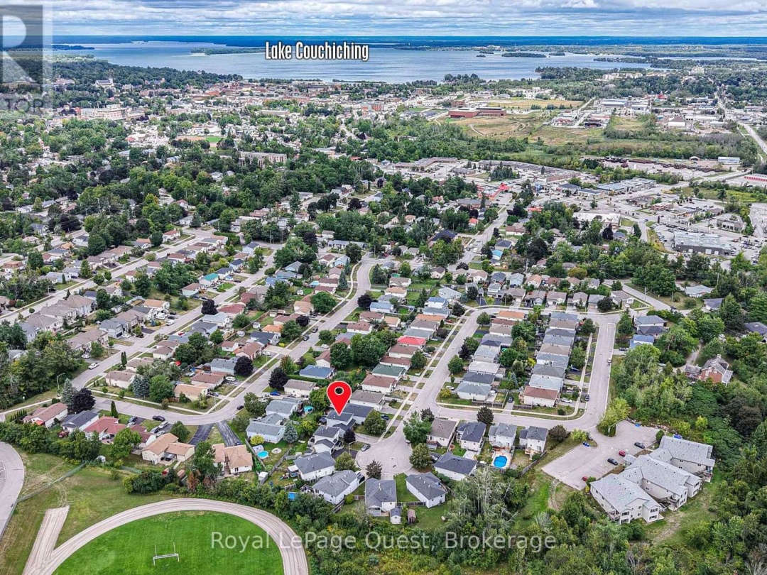 46 COURTNEY CRESCENT, 