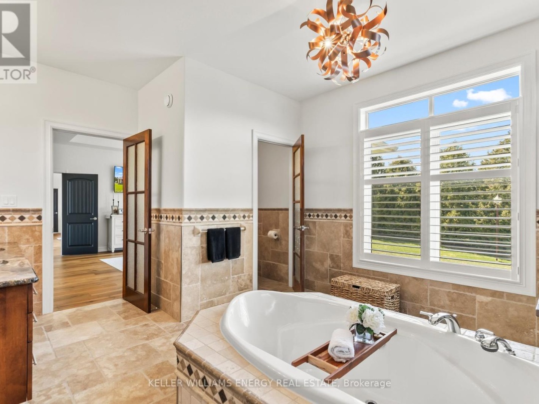 112 PELLER COURT, Pigeon Lake