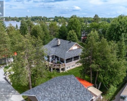 Cottage for Sale on Sturgeon Lake