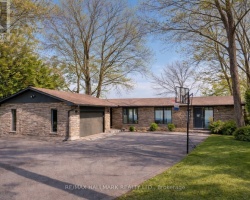 Cottage for Sale on Lake Couchiching
