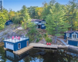 Cottage for Sale on Muldrew Lake