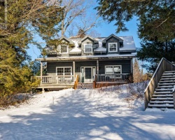 Cottage for Sale on Kashagawigamog Lake