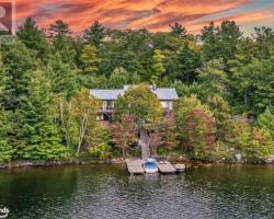 Cottage for Sale on Three Legged Lake
