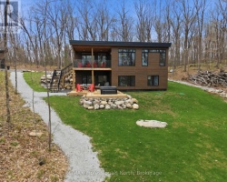 Cottage for Sale on Mckay Lake