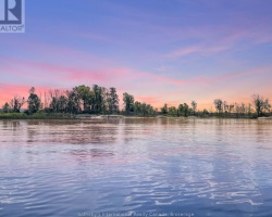 Cottage for Sale on Georgian Lake