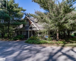 Cottage for Sale on Lake Joseph