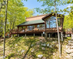 Cottage for Sale on Neighick Lake