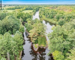 Cottage for Sale on Black Lake