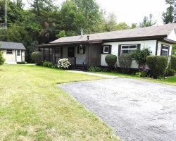 Property for Sale on 11 Bensley Drive, Oro-Medonte