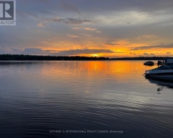 Cottage for Sale on Sparrow Lake