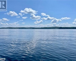 Cottage for Sale on Fairy Lake