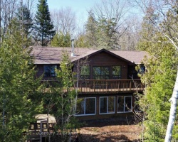 Cottage for Sale on Miskwabi Lake