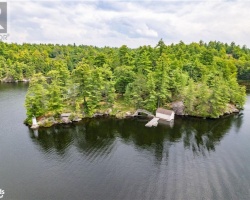 Cottage for Sale on Gull Lake