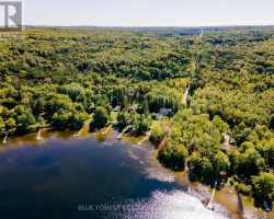 Cottage for Sale on Maple