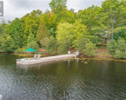 Cottage for Sale on Lake Of Bays