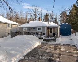 Cottage for Sale on Huron Lake