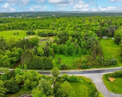 Property for Sale on 699 MOONSTONE Road E, 