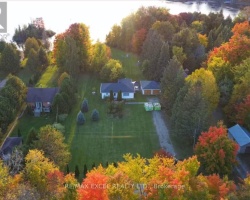 Cottage for Sale on Mitchell Lake