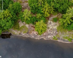 Cottage for Sale on Sparrow Lake