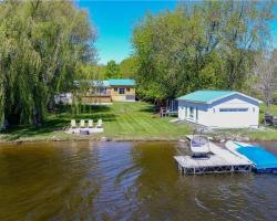 Cottage for Sale on Canal Lake