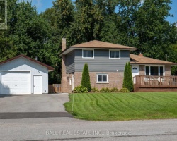Cottage for Sale on Sturgeon Lake