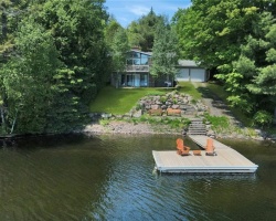 Cottage for Sale on Haliburton Lake