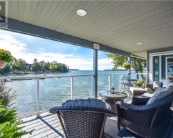 Cottage for Sale on Lake Simcoe